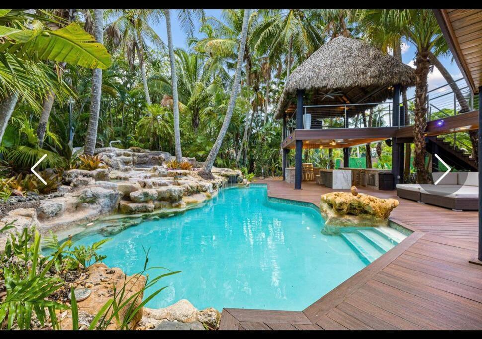 Tropical Oasis Resort Miami Home Exterior foto